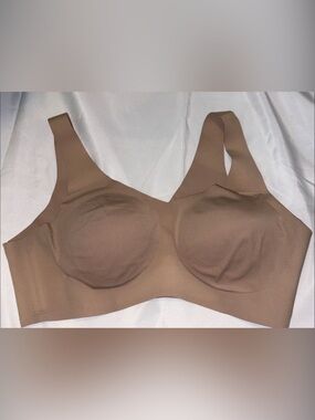 Honey Love Seamless Nude Wireless Bra - Smooth Support XXL NWOT lost the tag